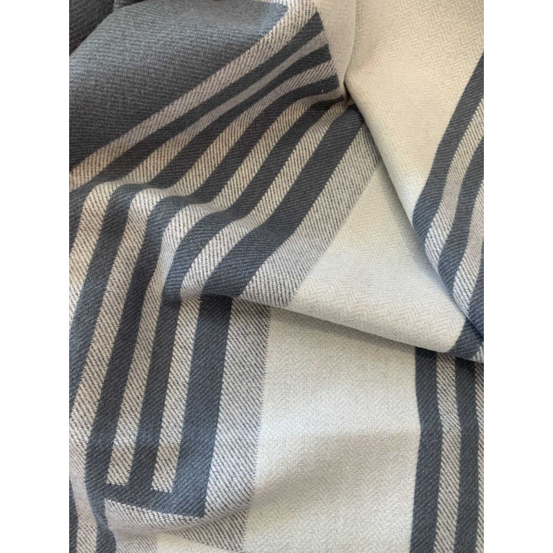 H**mes ithaque blanket grey