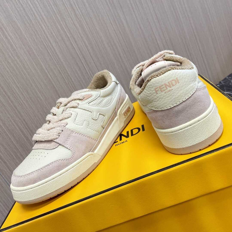 F**di match low top sneakers light pink