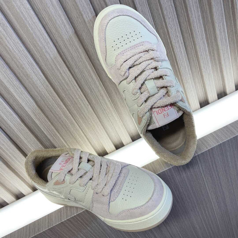 F**di match low top sneakers light pink