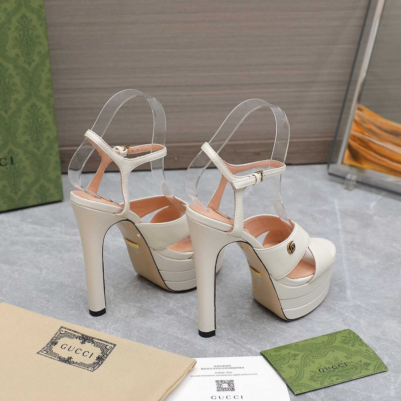 G*u*i platform sandals heels white