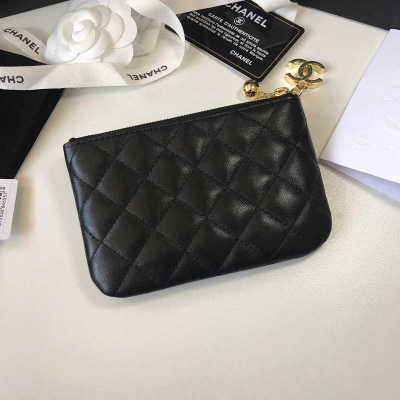 Ch*el lambskin card holder black