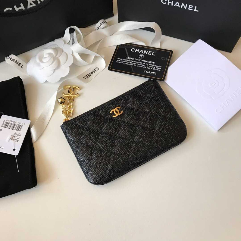 Ch*el caviar card holder black