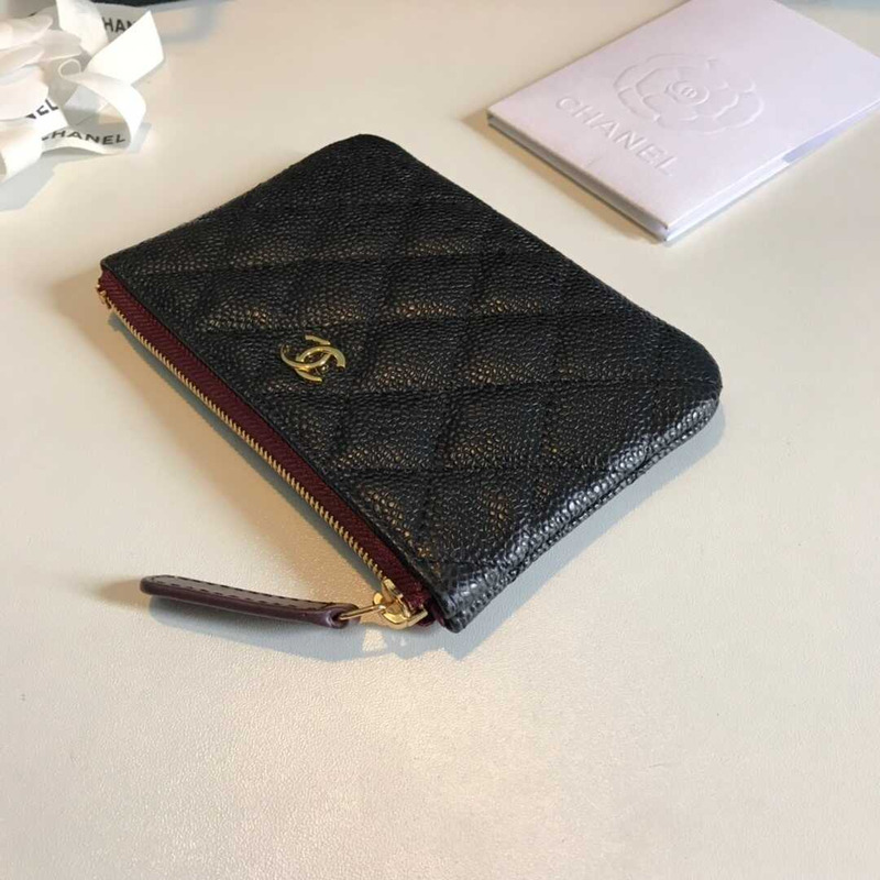 Ch*el caviar wallet black