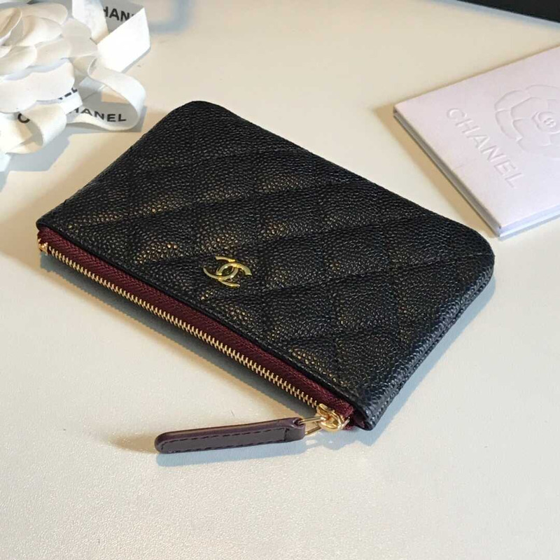 Ch*el caviar wallet black