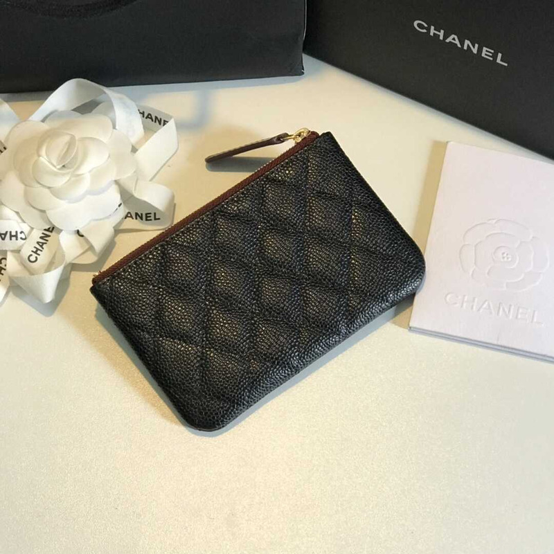 Ch*el caviar wallet black