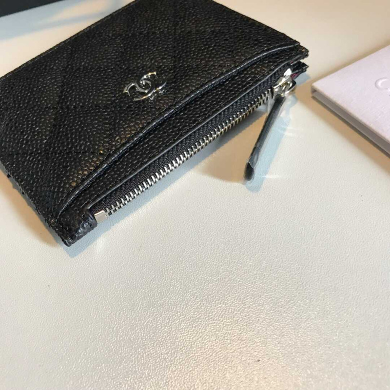 Ch*el card holder caviar black