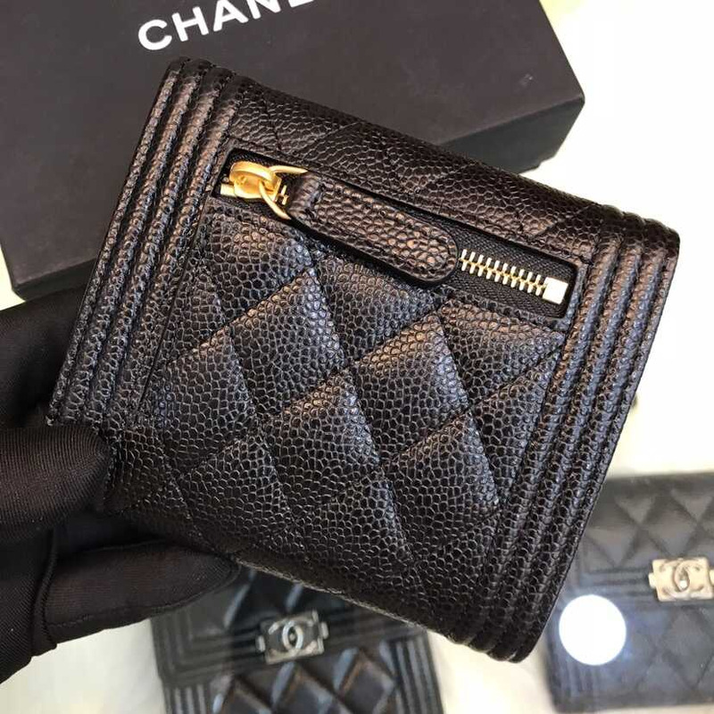 Ch*el boy Ch*el wallet cavair black