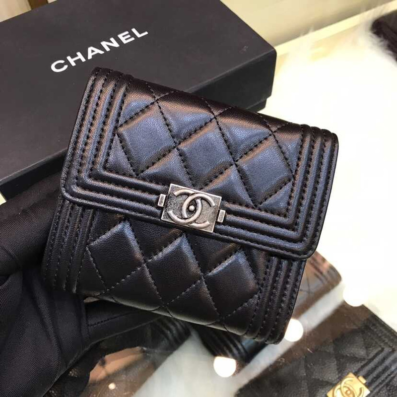 Ch*el boy Ch*el wallet lambskin black