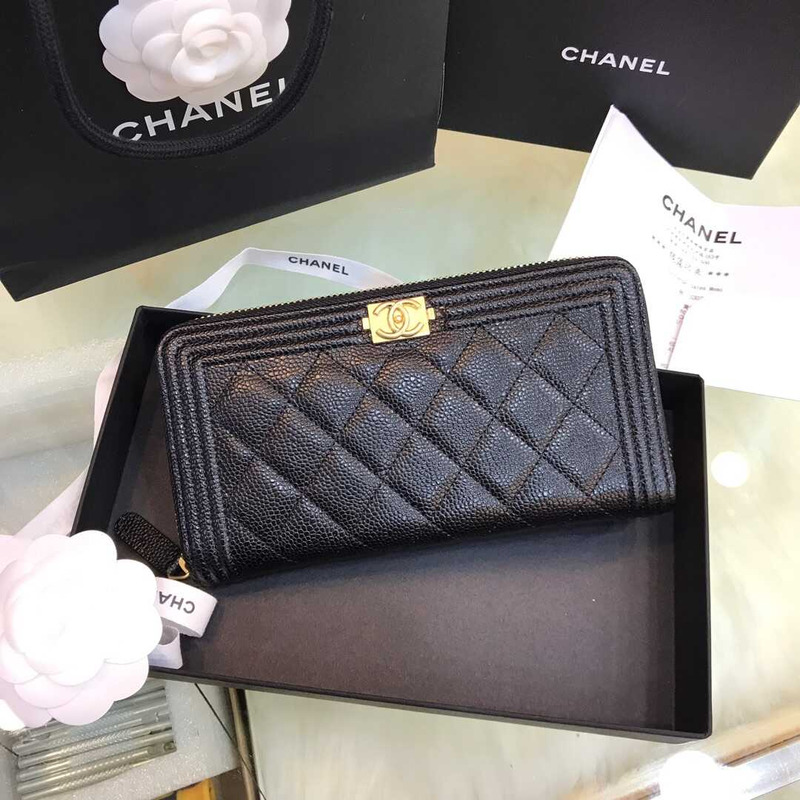 Ch*el boy Ch*el round long wallet cavair black