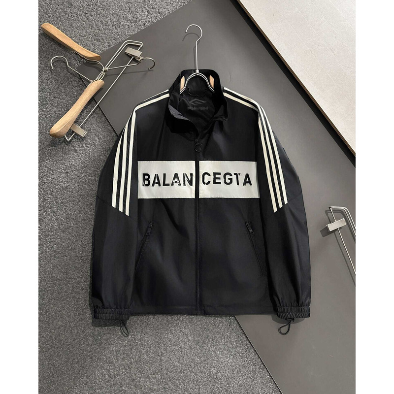 Ba*len*cia*ga zip-up jacket in black