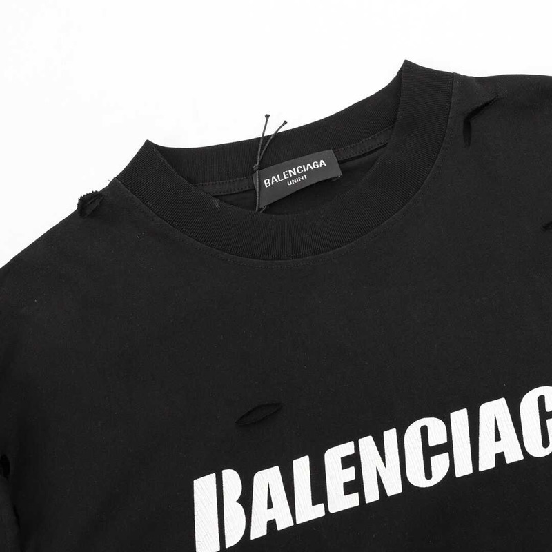 Ba*len*cia*ga caps t-shirt boxy fit in black