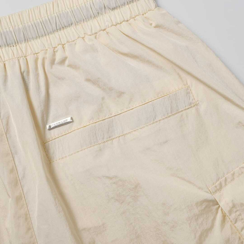 Givenchy Shorts With Pockets Beige