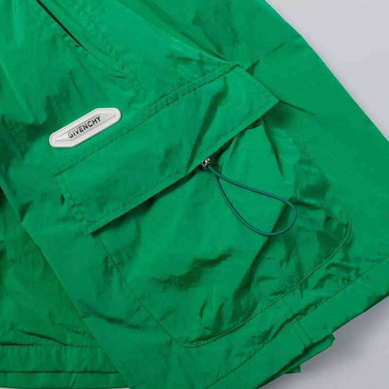 Givenchy Shorts With Pockets Green