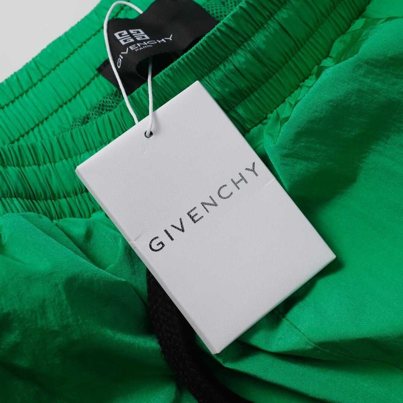 Givenchy Shorts With Pockets Green