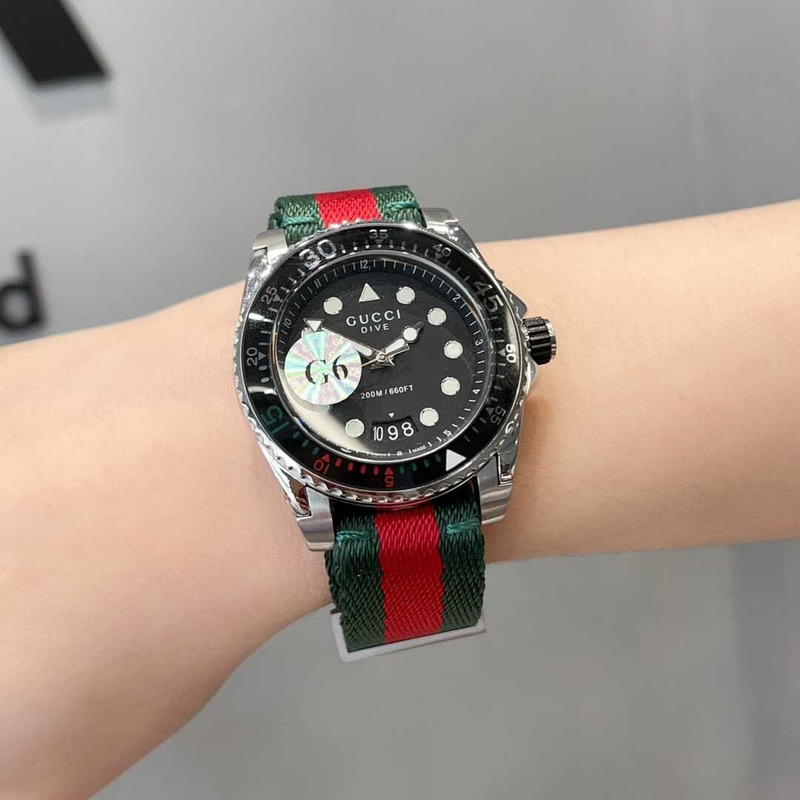 G*u*i dive watch 45mm