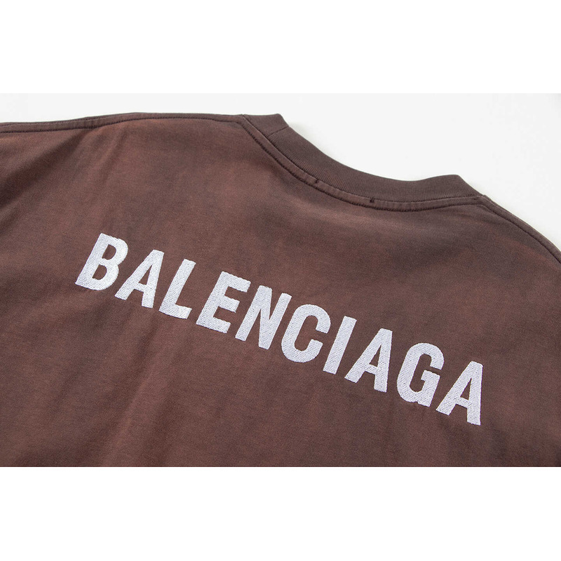 Ba*len*cia*ga back t-shirt medium fit in brown