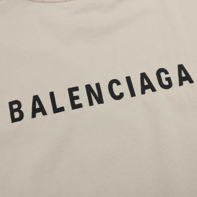 Ba*len*cia*ga embroidered logo t- shirt beige