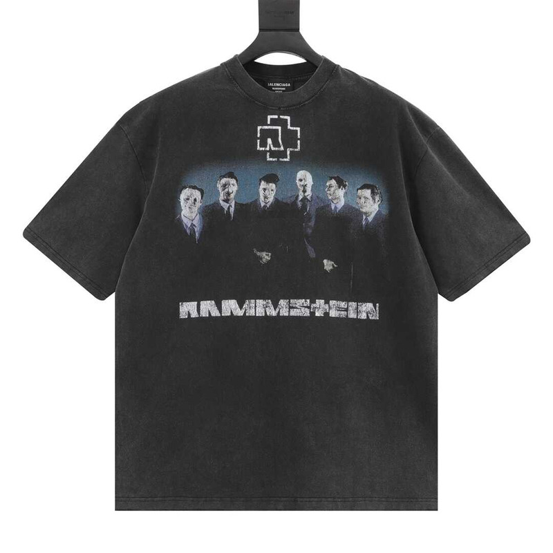 Ba*len*cia*ga rammstein edition boxy t-shirt in 1000 black