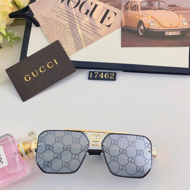 G*u*i aviator frame sunglasses in black