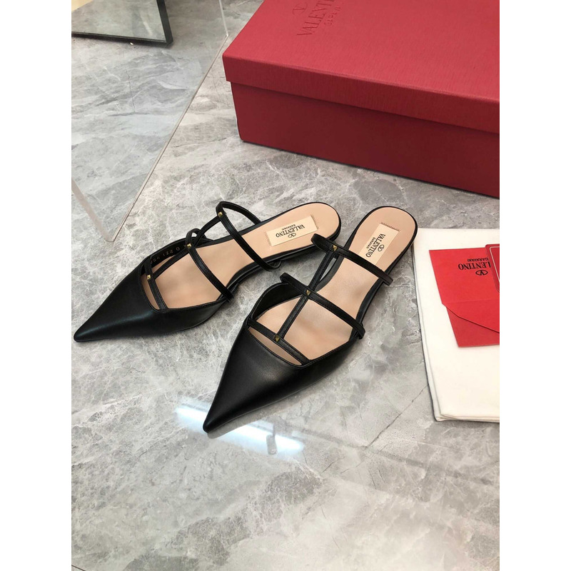 Valentino Garavani Smooth Leather Rockstud Wispy Mules