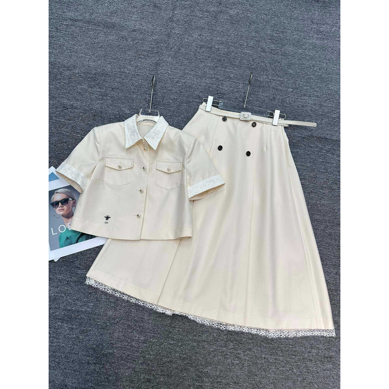 D*or short-sleeve shirt and skirt white