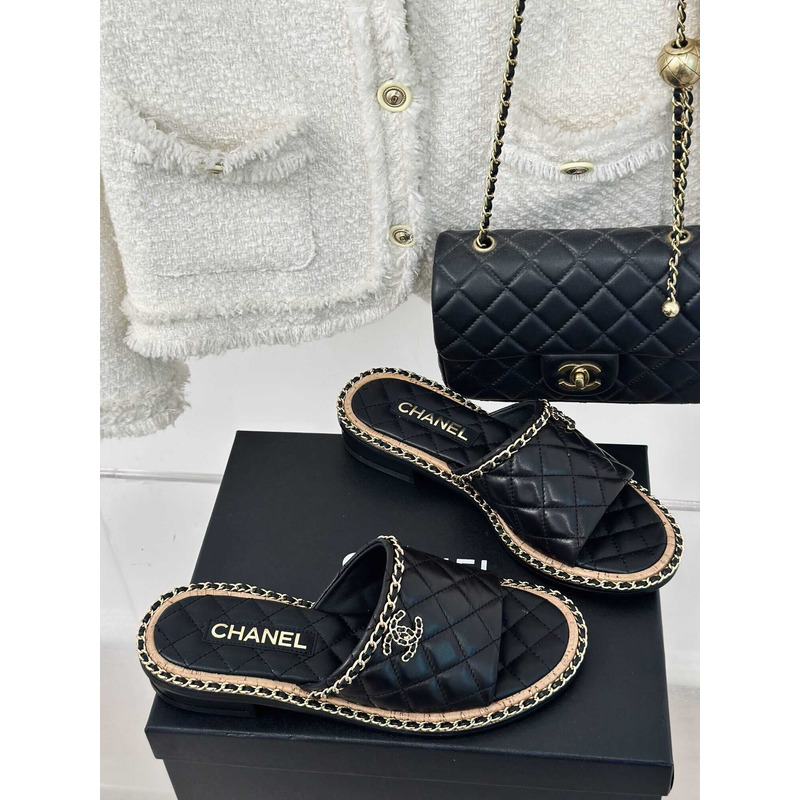 Ch*el lambskin quilted cc slides black