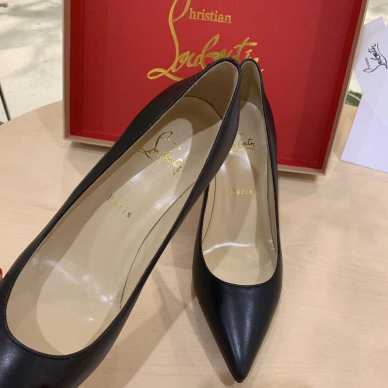 Ch**an louboutin pumps heels black