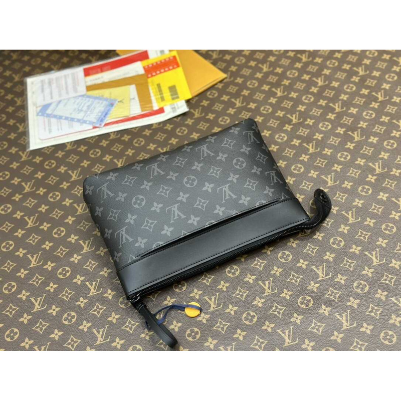 l**is V*t*n voyage souple grey / black monogram bag