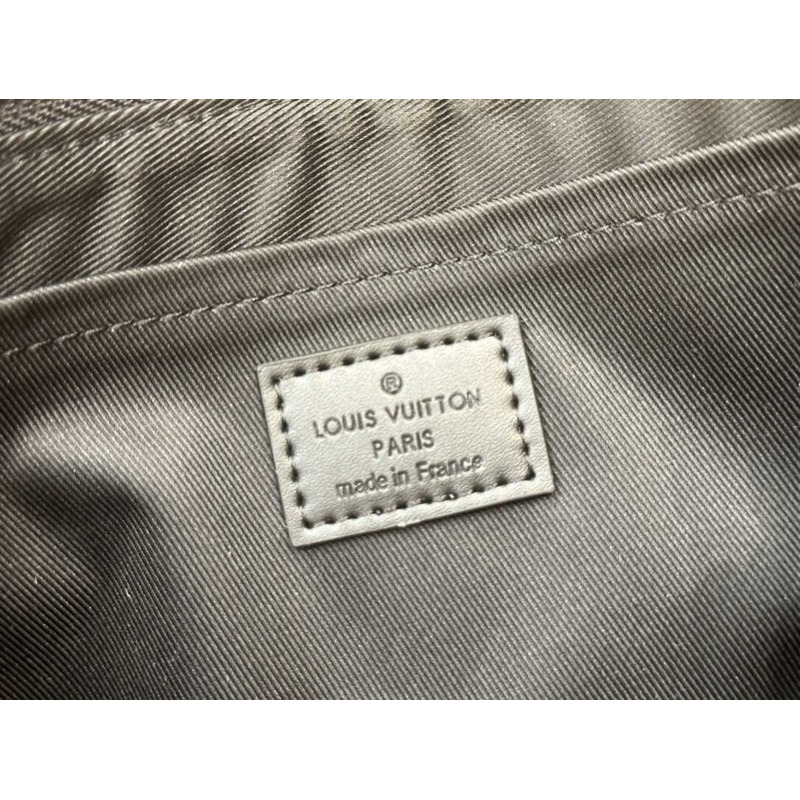 l**is V*t*n voyage souple grey / black monogram bag