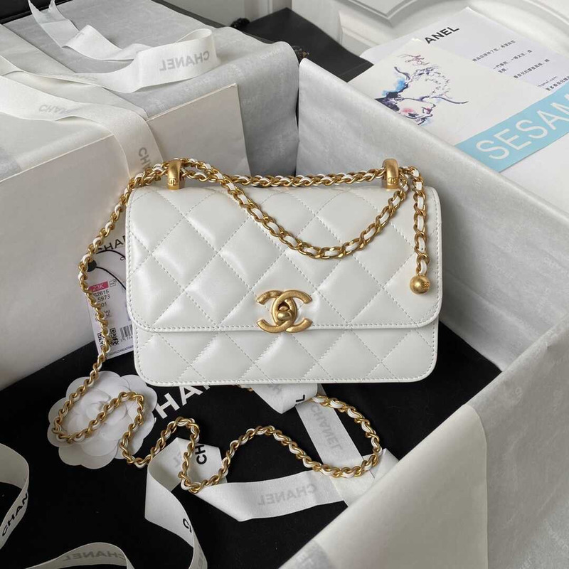 Ch*el classic flap bag in white