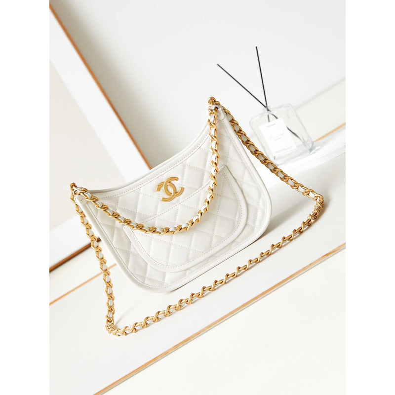 Ch*el hobo handbag calfskin & gold-tone metal white