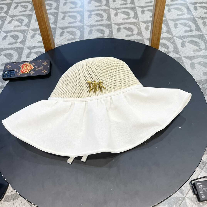 D*or logo bucket hat in white