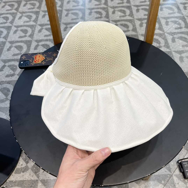 D*or logo bucket hat in white