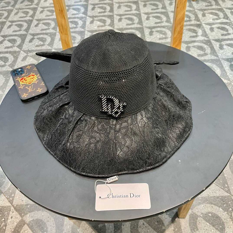 D*or logo bucket hat in black