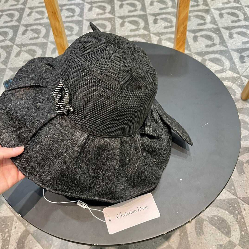 D*or logo bucket hat in black