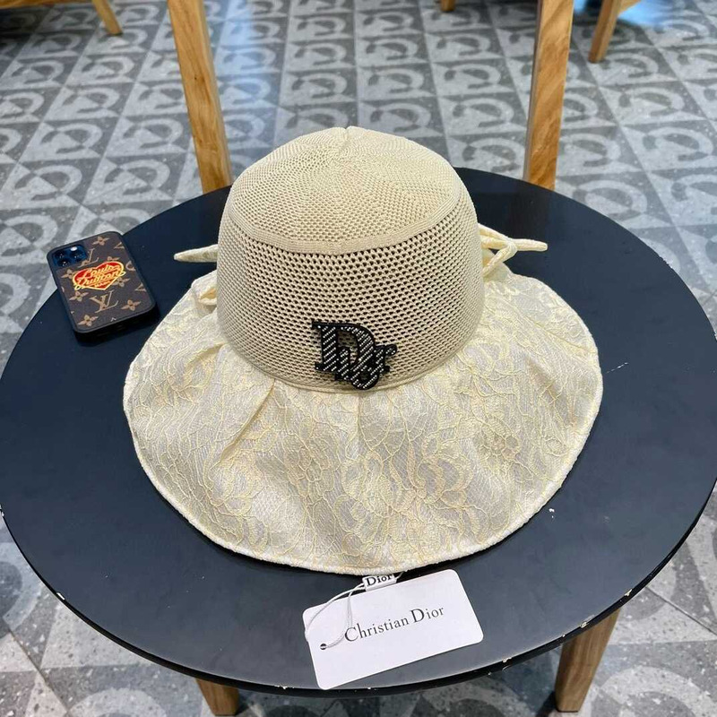 D*or logo bucket hat in beige