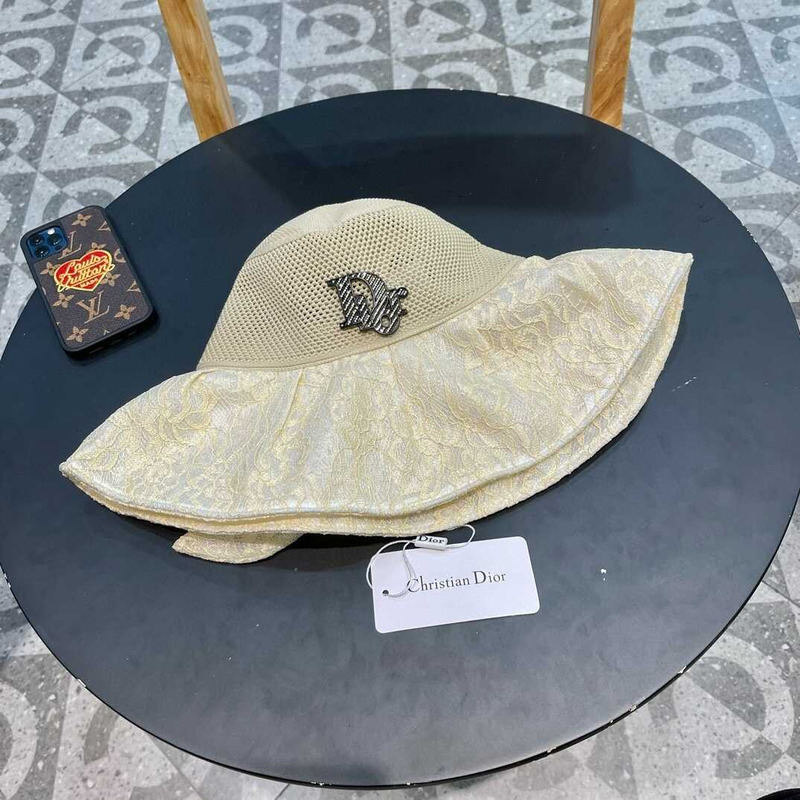 D*or logo bucket hat in beige