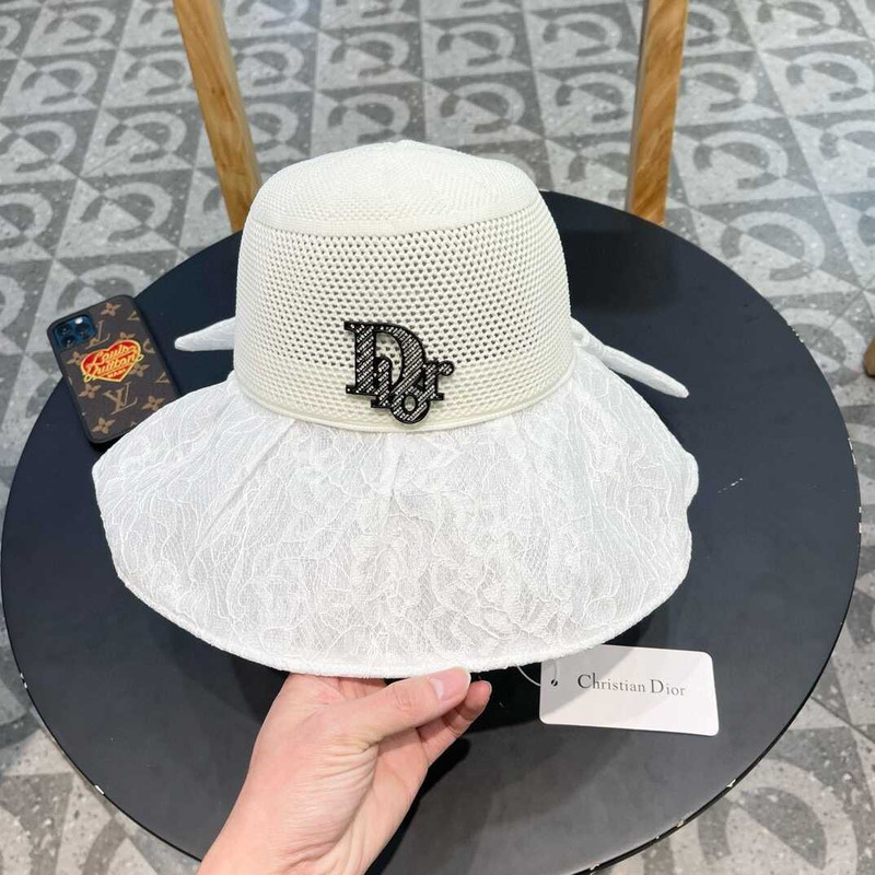 D*or logo bucket hat in white