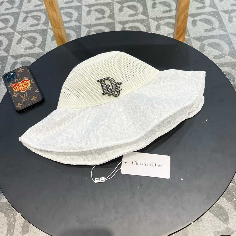 D*or logo bucket hat in white