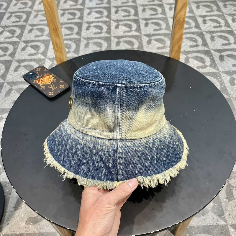 D*or logo bucket hat in blue