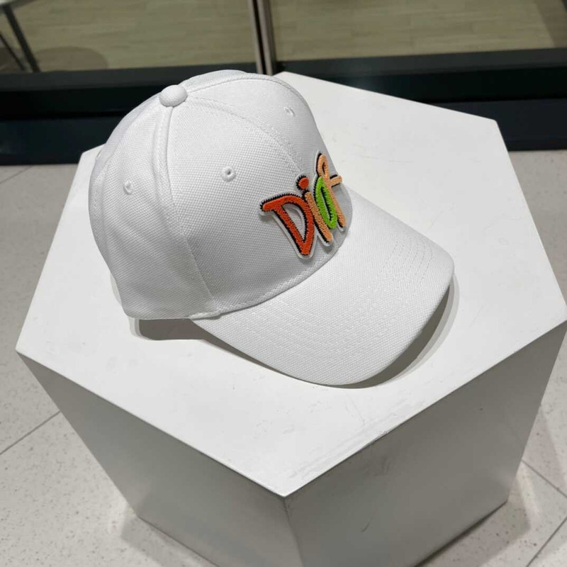 D*or logo baseball cap in white