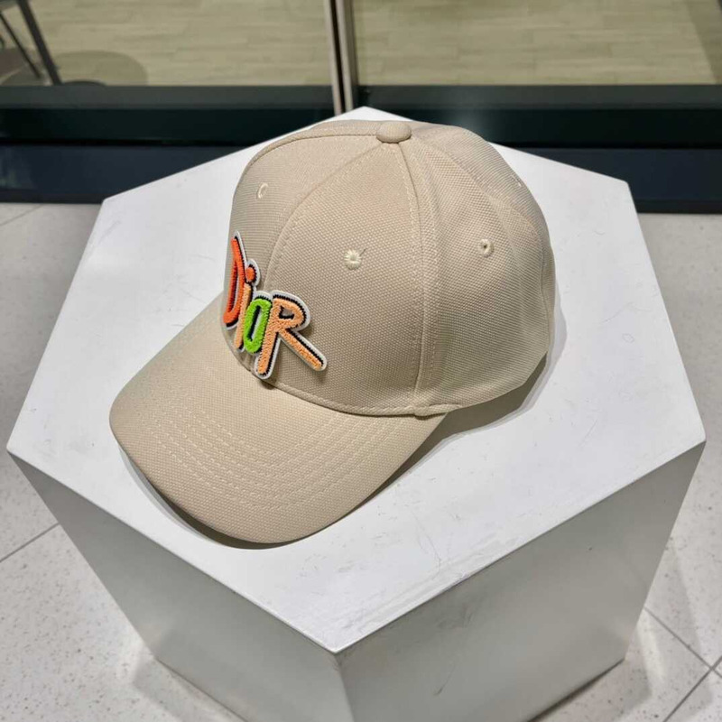 D*or logo baseball cap in apricot