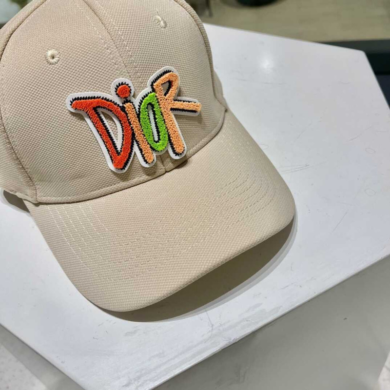 D*or logo baseball cap in apricot