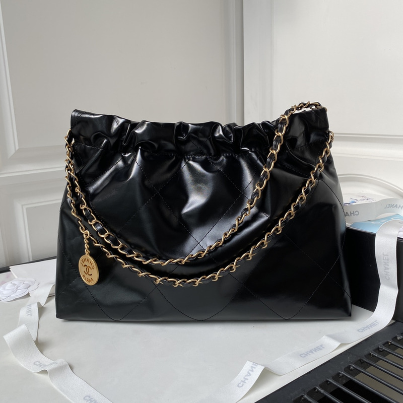 Ch*el 22 handbag glossy calfskin black