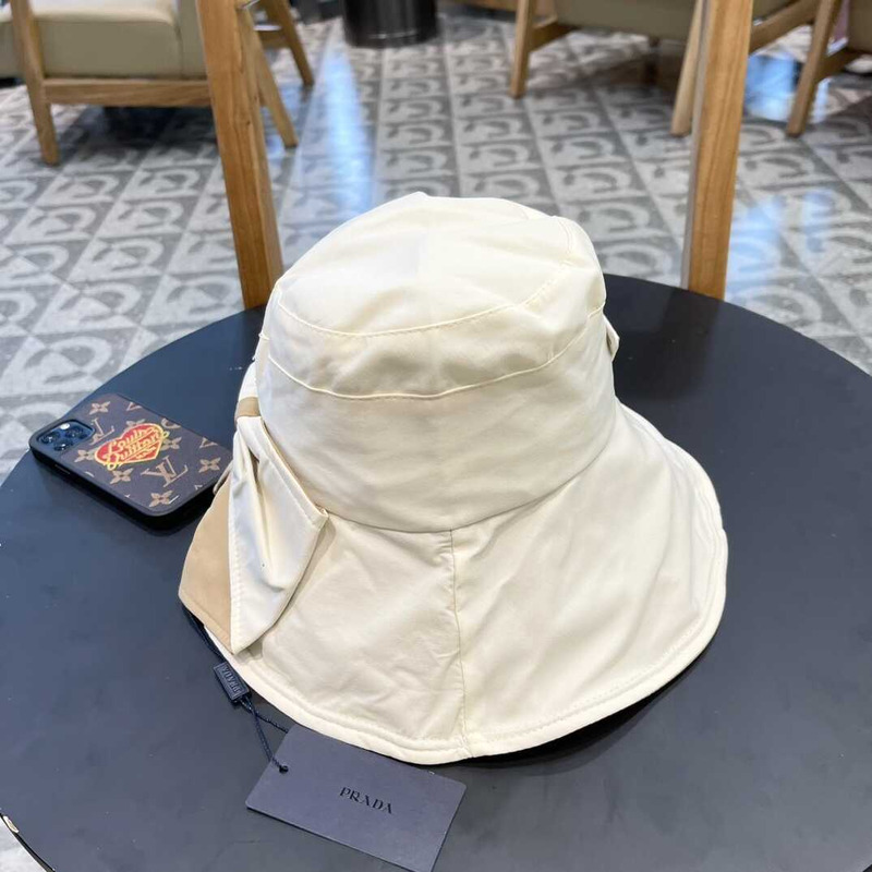 Pra*a large brim sun hat in white