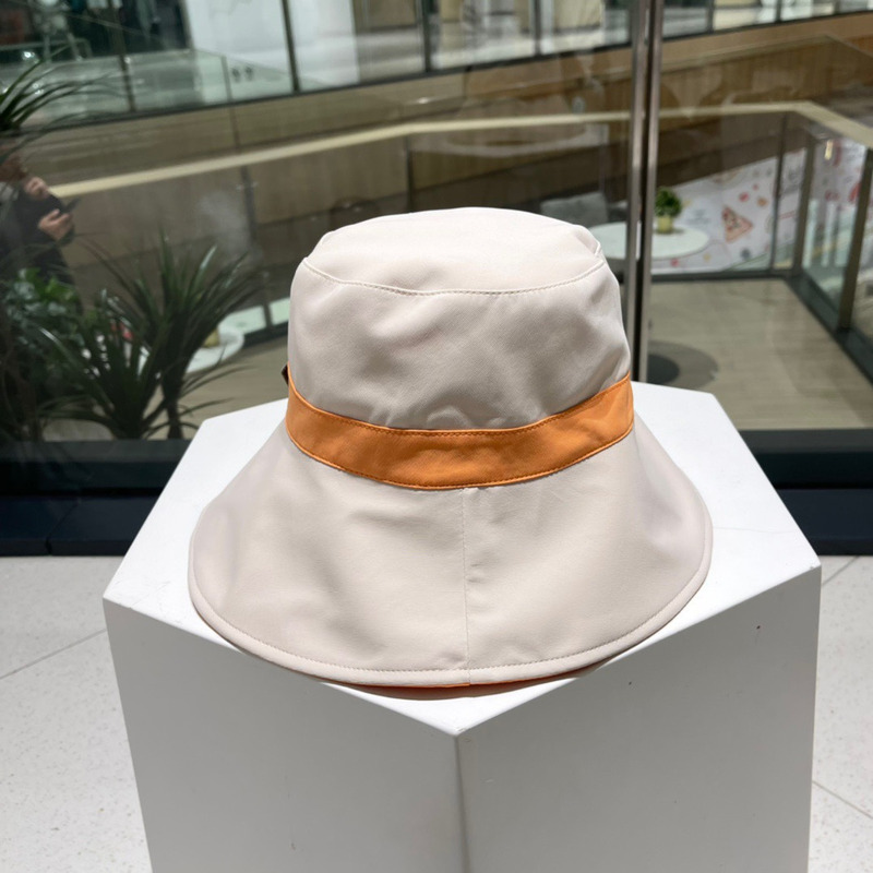 Pra*a bucket hat orange