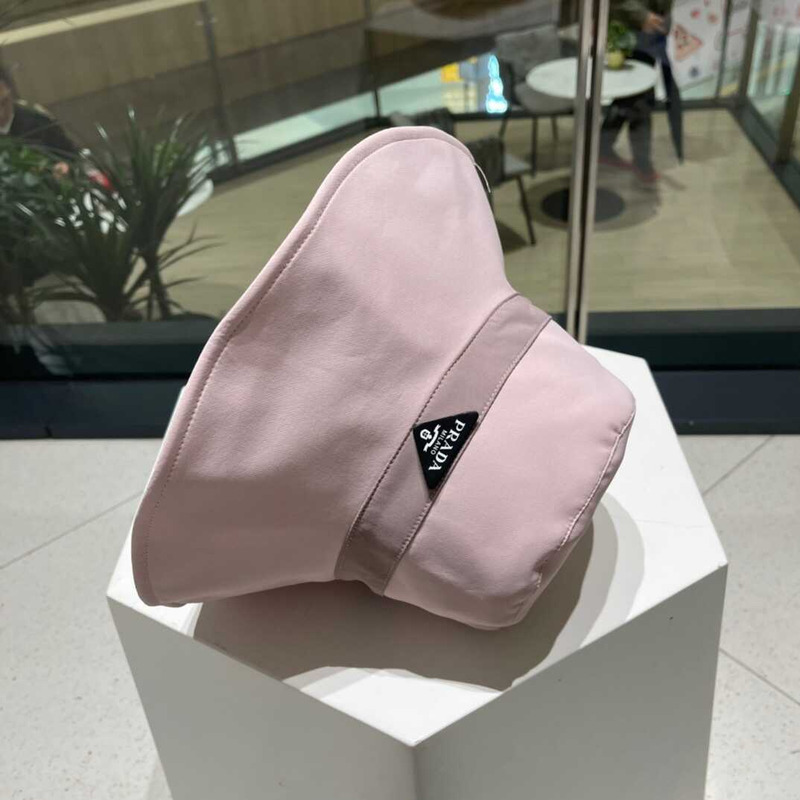 Pra*a bucket hat pink