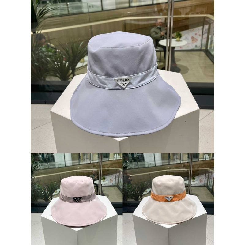 Pra*a bucket hat pink