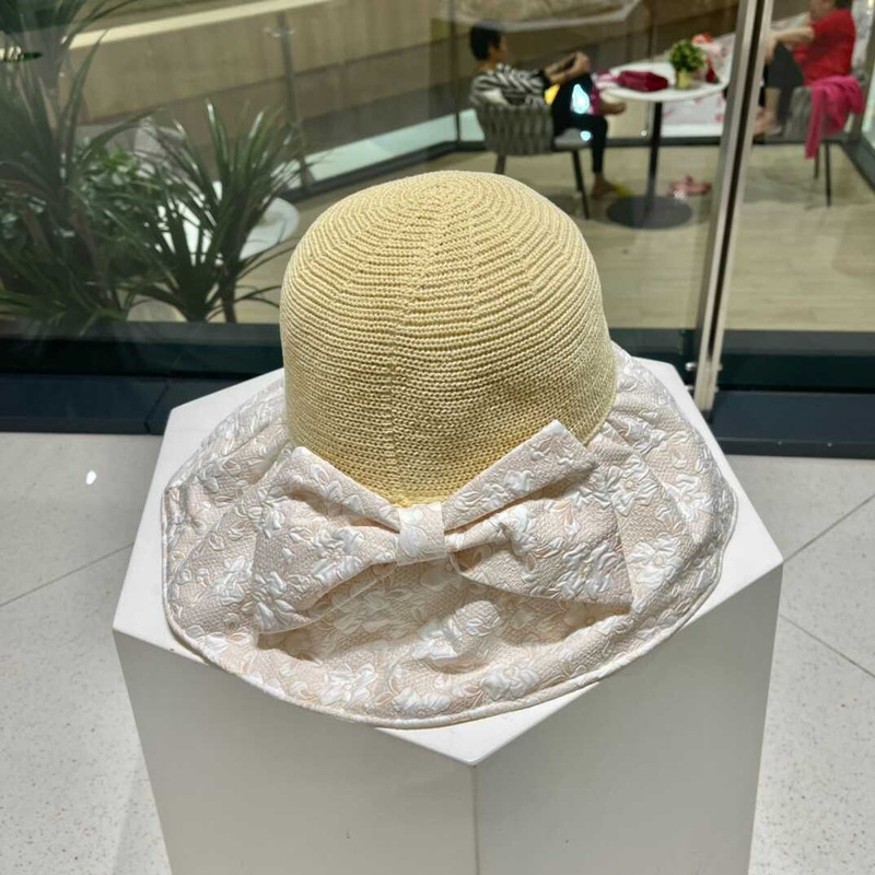 Pra*a wide bucket hat beige