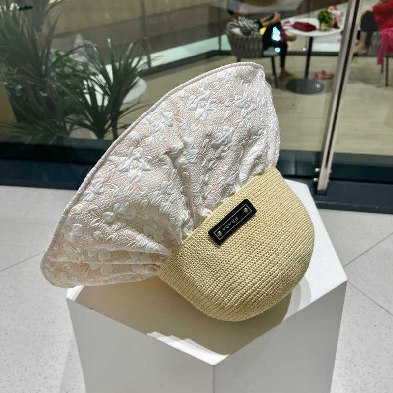 Pra*a wide bucket hat beige